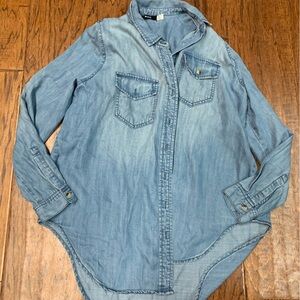 BDG women’s denim styled button down top
